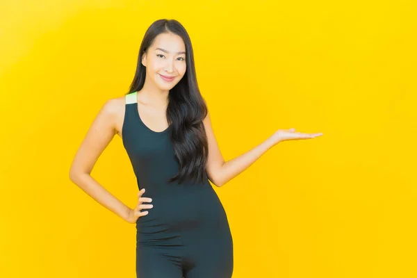 Retrato Hermosa Joven Asiático Mujer Desgaste Gimnasio Traje Listo Para —  Fotos de Stock