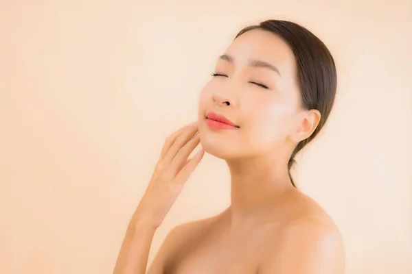 Portrait Cantik Wajah Muda Asia Wanita Dengan Kecantikan Spa Wellness — Stok Foto