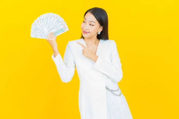 Porträt Schöne Junge Asiatische Frau Lächeln Mit Viel Geld Und — Stockfoto