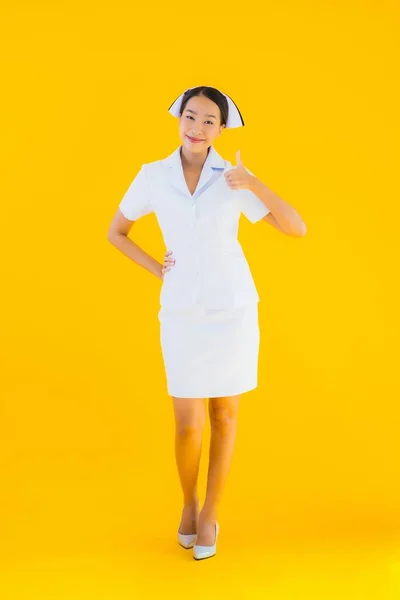 Портрет Красивої Молодої Азіатської Тайської Медсестри Багатьох Діях Робота Пацієнта — стокове фото