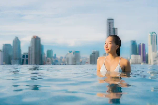 Retrato Bonito Jovem Asiático Mulher Relaxar Feliz Sorriso Lazer Redor — Fotografia de Stock