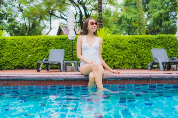 Portrait Beautiful Young Asian Woman Relax Smile Leisure Outdoor Swimming — Stock Photo, Image