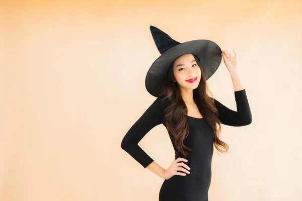 Portrét Krásná Mladá Asijská Žena Nosit Halloween Kostým Barvu Izolované — Stock fotografie