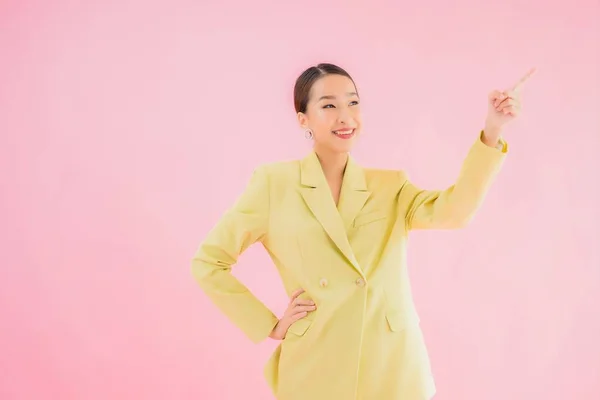 Retrato Bonito Jovem Asiático Mulher Negócios Sorriso Ação Cor Rosa — Fotografia de Stock