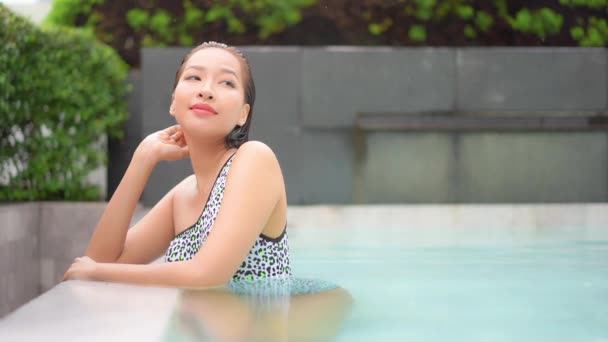 Footage Beautiful Young Asian Woman Relax Smile Leisure Outdoor Swimming — Stock Video