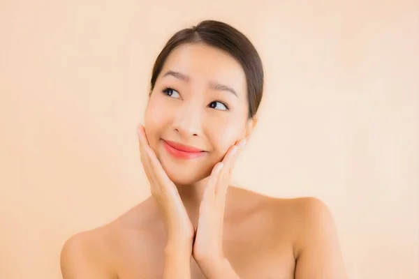 Portrait Belle Jeune Asiatique Visage Femme Avec Beauté Spa Bien — Photo