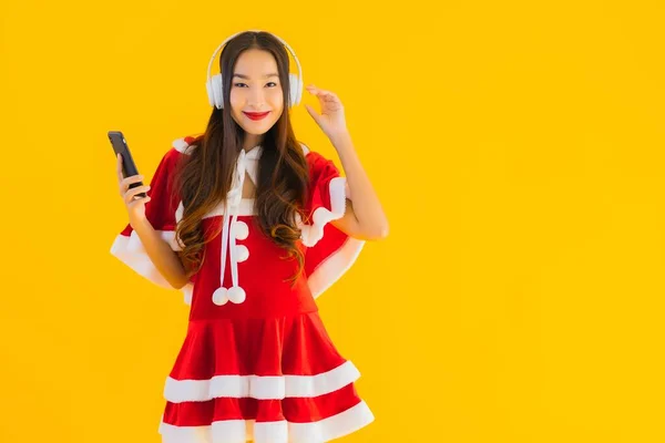 Portrait Beautiful Young Asian Christmas Clothes Hat Listen Music Headphone — Stock Photo, Image