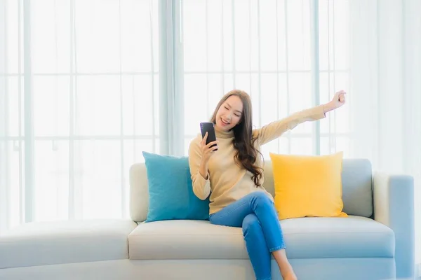 Portrait Beautiful Young Asian Woman Smart Mobile Phone Sofa Living — Stock Photo, Image