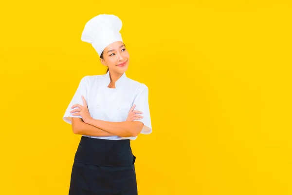 Ritratto Bella Giovane Donna Asiatica Chef Cuoco Uniforme Con Cappello — Foto Stock