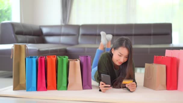 Footage Beautiful Asian Woman Making Shopping Home — Stock Video