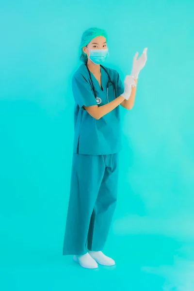 Portrait Belle Jeune Asiatique Médecin Femme Avec Masque Lunettes Pour — Photo