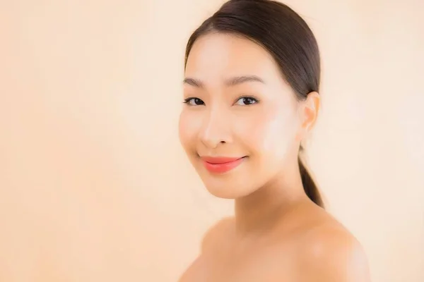 Portrait Belle Jeune Asiatique Visage Femme Avec Beauté Spa Bien — Photo