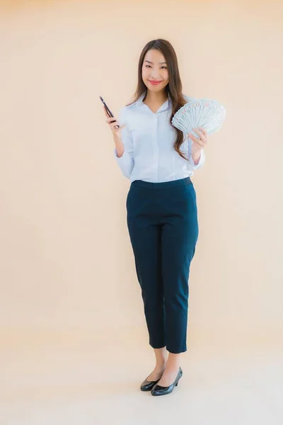 Porträtt Vackra Unga Företag Asiatisk Kvinna Med Kontanter Eller Pengar — Stockfoto