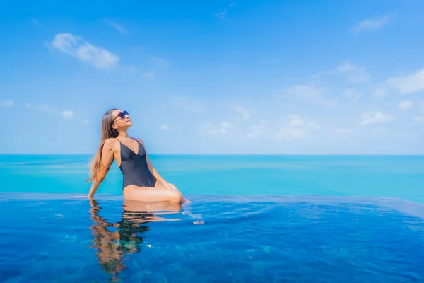 Portrait Beautiful Young Asian Woman Relax Smile Leisure Outdoor Swimming — Stock Photo, Image