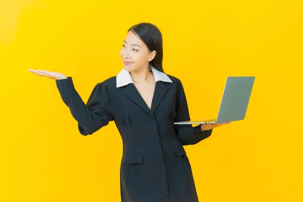 Portrait Beautiful Young Asian Woman Smile Computer Laptop Isolated Background — Stock Photo, Image