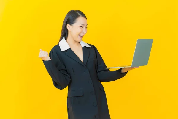 Portrait Beautiful Young Asian Woman Smile Computer Laptop Isolated Background — Stock Photo, Image