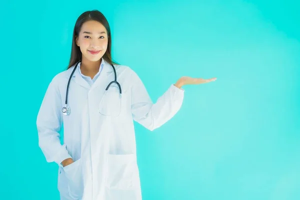 Retrato Hermosa Joven Asiática Médico Mujer Con Estetoscopio Para Uso — Foto de Stock