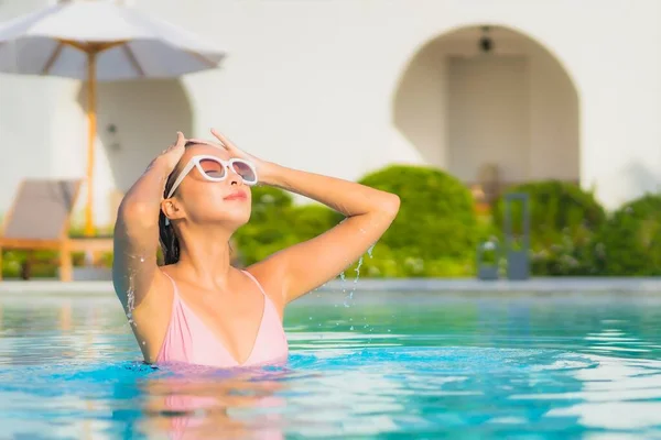 Portrait Beautiful Young Asian Woman Relax Leisure Outdoor Swimming Pool — Stock Photo, Image