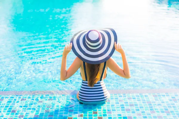 Portrét Krásný Mladý Asijské Žena Relax Úsměv Volný Čas Dovolené — Stock fotografie