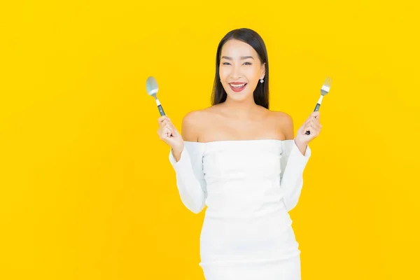 Portret Mooie Jonge Business Aziatische Vrouw Met Lepel Vork Klaar — Stockfoto