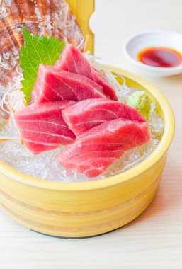 ton balıklı sashimi