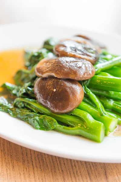 Remover las verduras — Foto de Stock