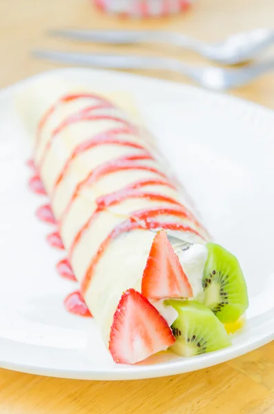 Torta di crespelle di frutta — Foto Stock