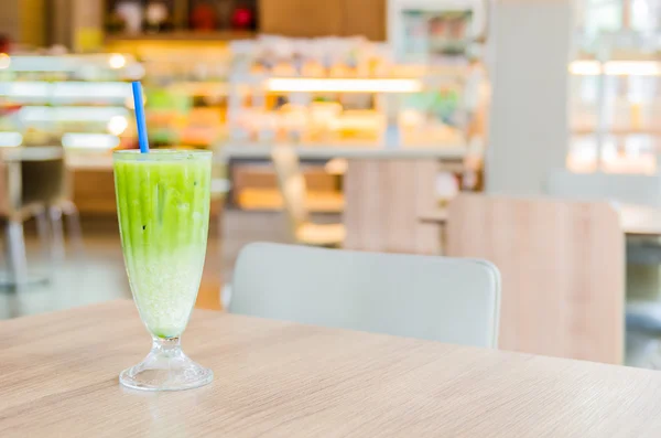 Latte de chá verde gelado — Fotografia de Stock