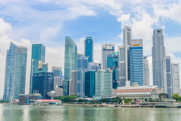 Singapore - 22 juni: urbana landskapet i singapore. Skyline och m — Stockfoto