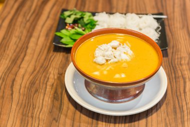 köri Yengeç erişte balık 