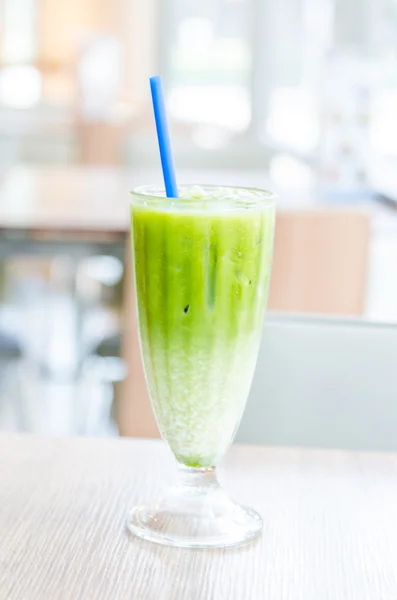 Iced green tea latte — Stock Photo, Image