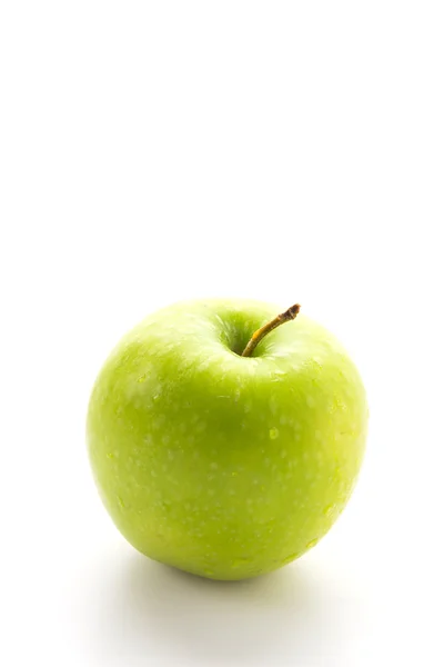 Grönt äpple — Stockfoto