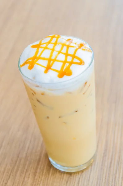 Iced caramel coffee — Stock Photo, Image