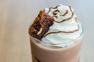 çikolatalı tatlılar