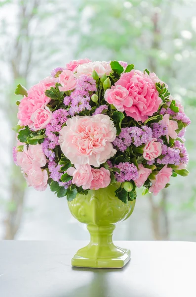 Bouquet in vaso — Foto Stock