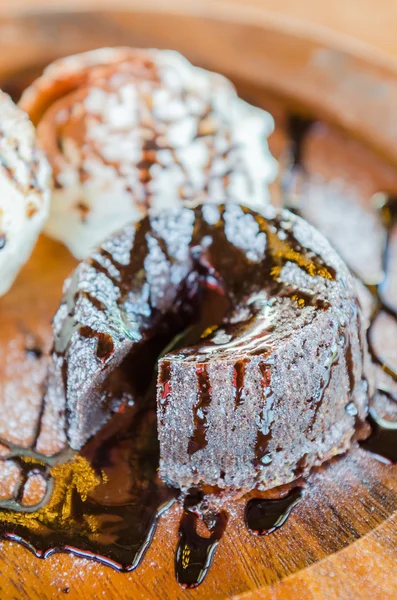 Gâteau de lave au chocolat — Photo