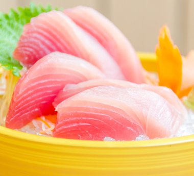 ton balıklı sashimi