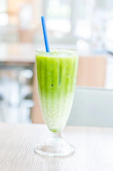 Iced green tea latte — Stock Photo, Image