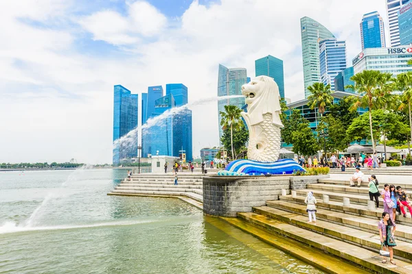 Singapore merlion presso baia marina — Stockfoto