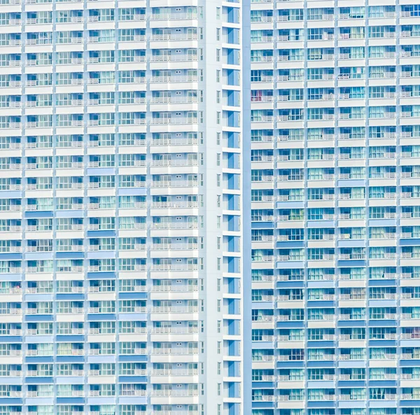 Ventanas en el edificio de oficinas — Foto de Stock