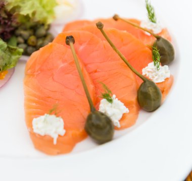 füme somon salata