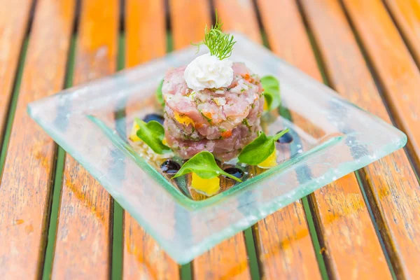 Tuna tartar — Stock Photo, Image