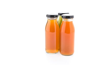 tapa y pelucameyve suyu şişeleri