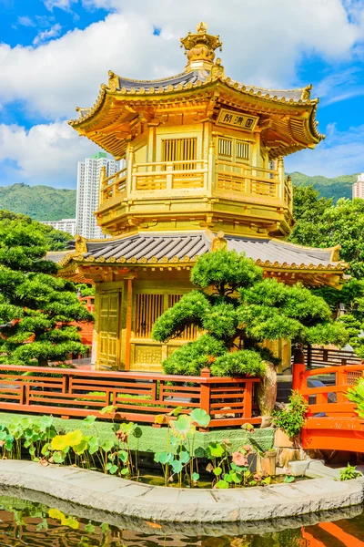 Pavilhão chinês de ouro — Fotografia de Stock