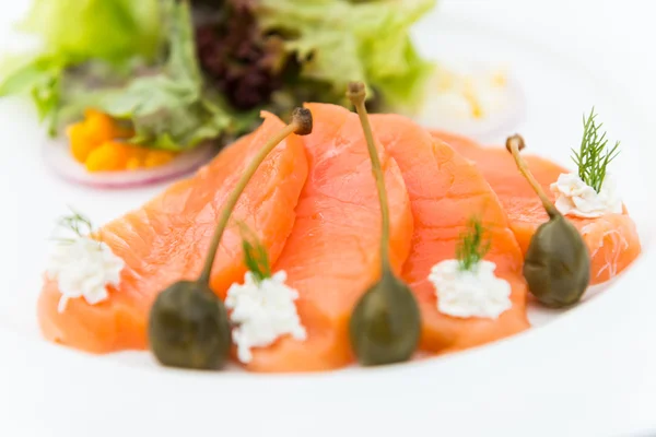 Smoked salmon salad — Stock Photo, Image