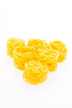 makarna beyaz arkaplanda izole