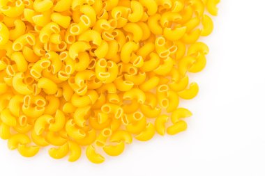 makarna beyaz arkaplanda izole