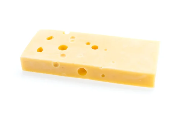 Τυρί απομονωμένο σε λευκό — Φωτογραφία Αρχείου