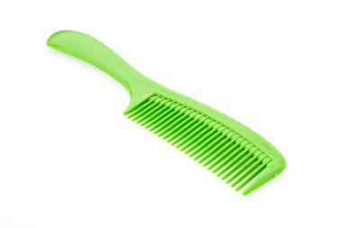 Beyaz arkaplanda saç tarağı izole edildi