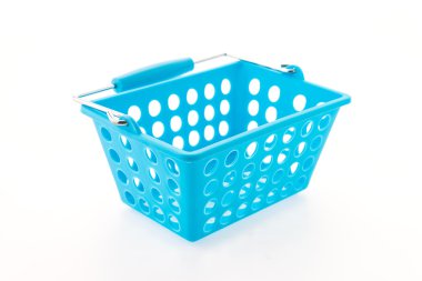 Beyaz arka plan üzerinde izole plastik alışveriş sepeti
